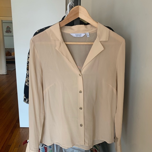 PINK & other stories v-cut silk button up blouse - Picture 8 of 9